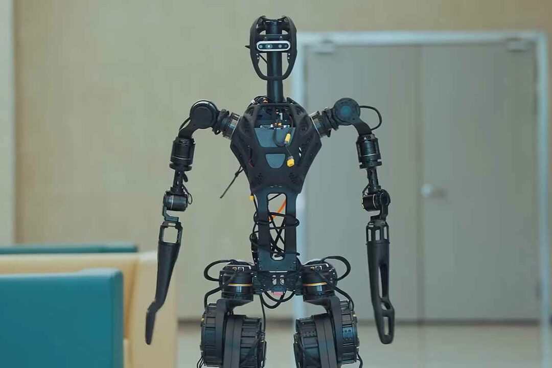 La production en série du premier robot humanoïde médical pour