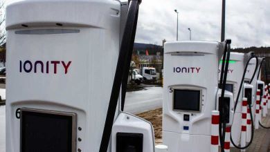 Recharger une voiture électrique va coûter plus cher qu’un plein d’essence ?