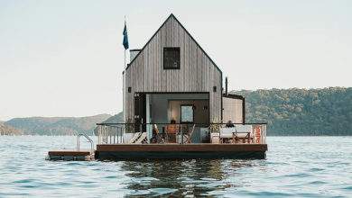 Des vacances sur une Tiny House flottante ? Cette petite maison est disponible à la location !