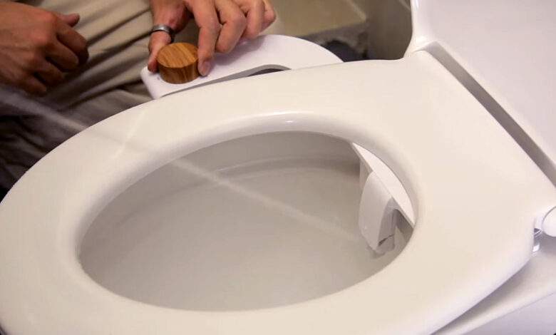 Ce kit de toilettes françaises BOKU (à la japonaise) fait un