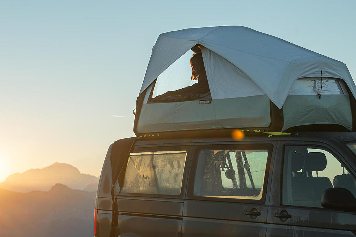 La Chine Camp tente sur le toit bas gonflable tente camping SUV