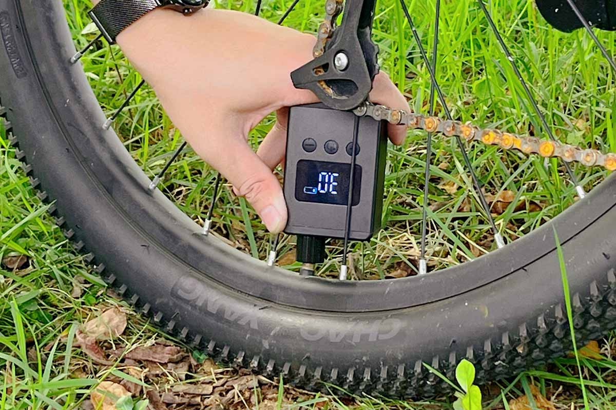 Avis / test - Sonew gonfleur de vélo Mini bicyclette portable gonfleur  pompe à pneu vélo air cyclisme pneu main pression rouge - AUCUNE - Prix
