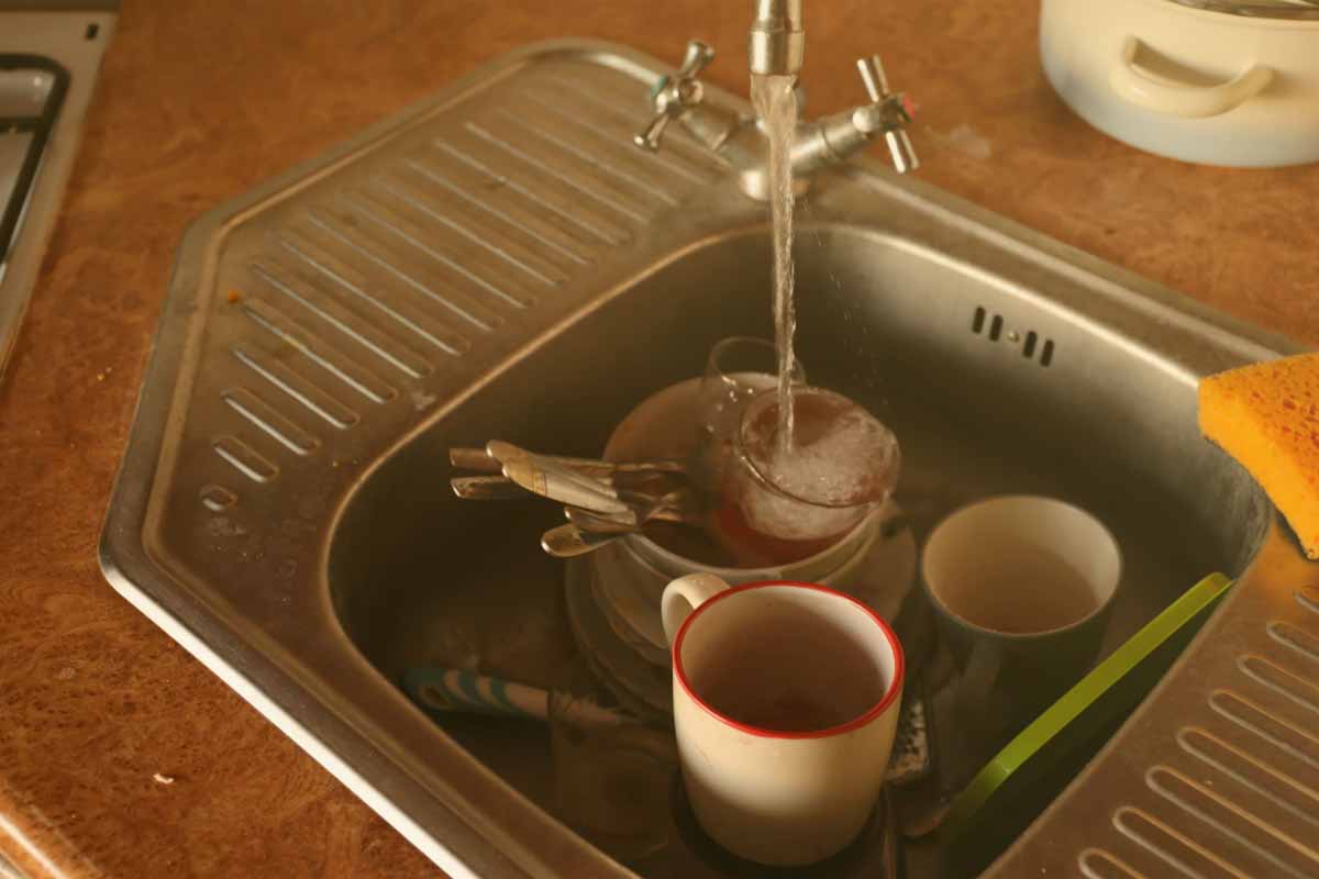 Est-il plus écologique de laver sa vaisselle à la main ou au lave-vaisselle?