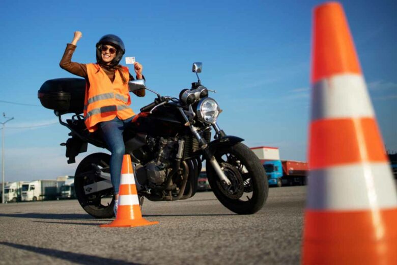 Passer son permis moto grâce au compte CPF c'est désormais de l'histoire ancienne.