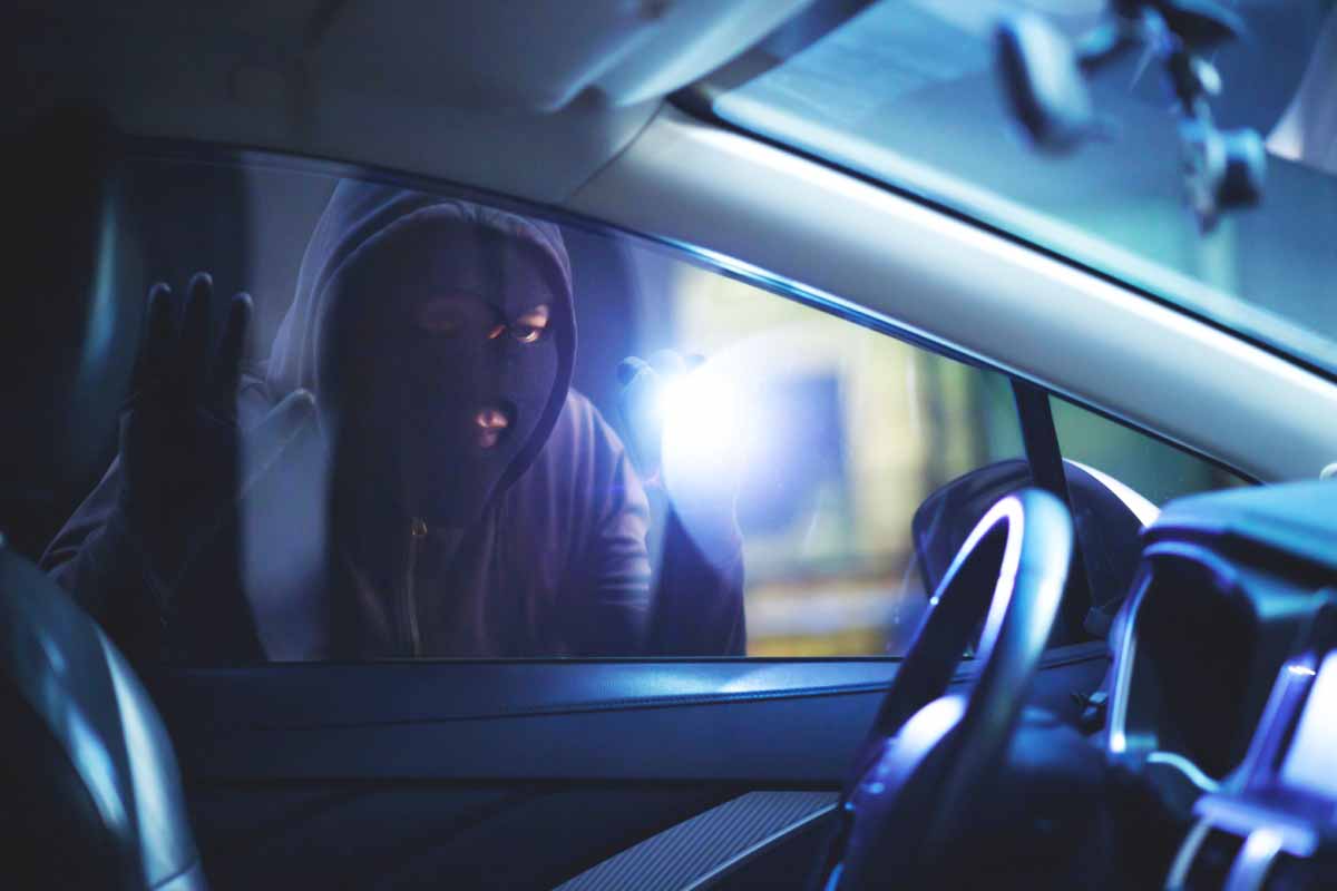 Un système qui empêche les voleurs de partir avec votre voiture.