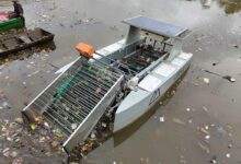 Un bateau autonome pour la dépollution des déchets dans les ports et les cours d'eau.