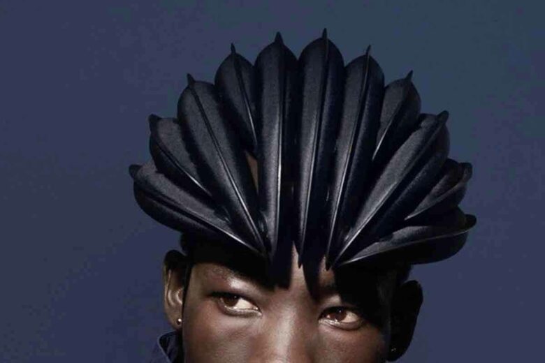 Un casque de vélo gonflable en pliable pour assurer la sécurité des cyclistes.