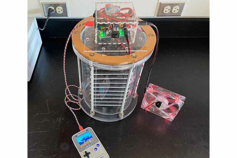 Un supercondensateur en ciment-carbone capable d'alimenter un appareil électrique.