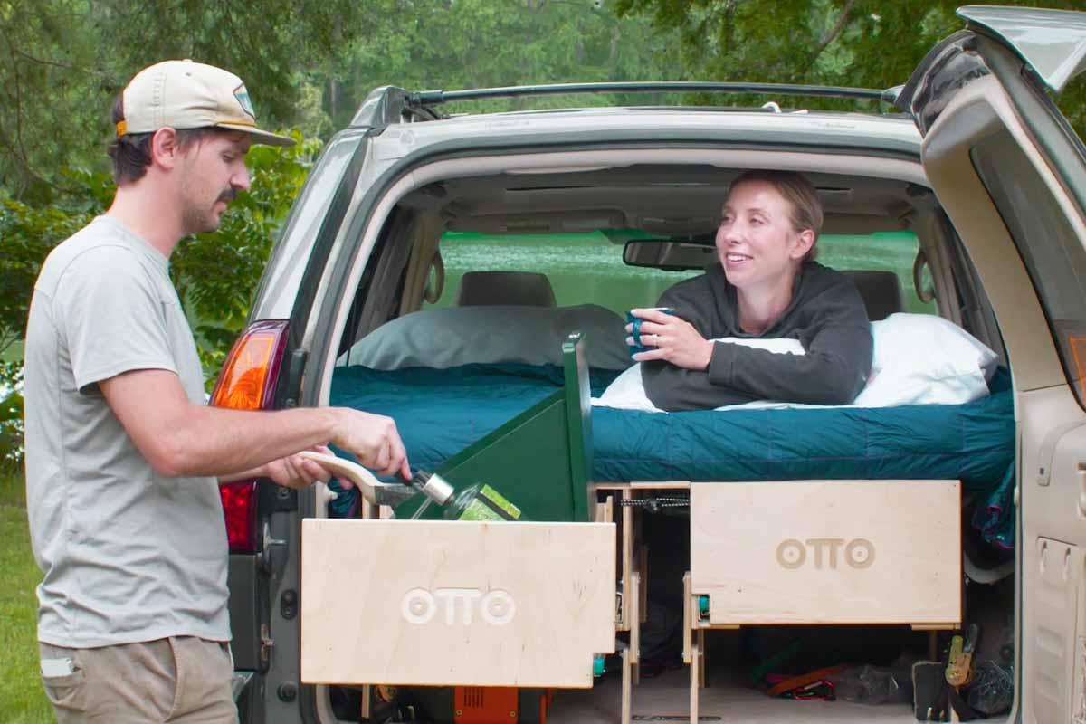 Un kit de conversion pour transformer votre véhicule en camping car le temps d'un week-end.