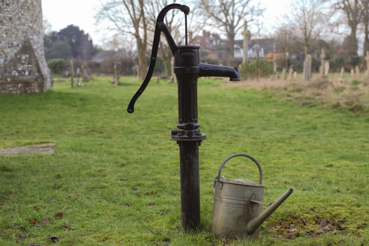 Comment réaliser un puits d'eau dans votre jardin ?