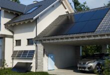Différents panneaux solaires et une batterie résidentielle de la gamme Beem Energy.