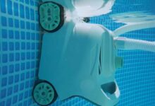 Ce robot peut nettoyer les parois de votre piscine.