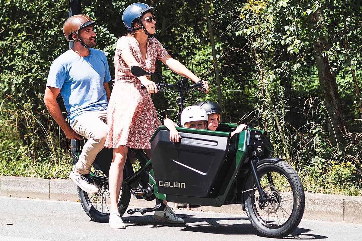 Petite balade en famille avec ce vélo cargo.