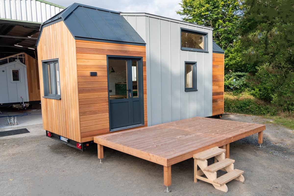 Une terrasse pour votre tiny house, c'est désormais possible avec Baluchon.