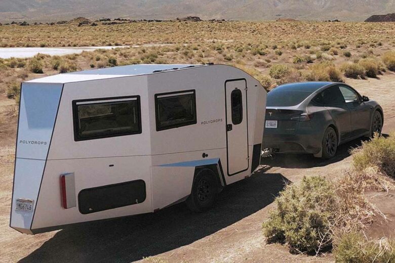 Une caravane moderne conçue pour les véhicules électriques.