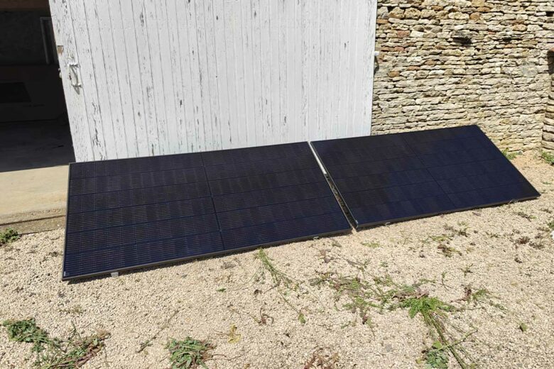 Les panneaux solaires RS50B de 540 W chacun.