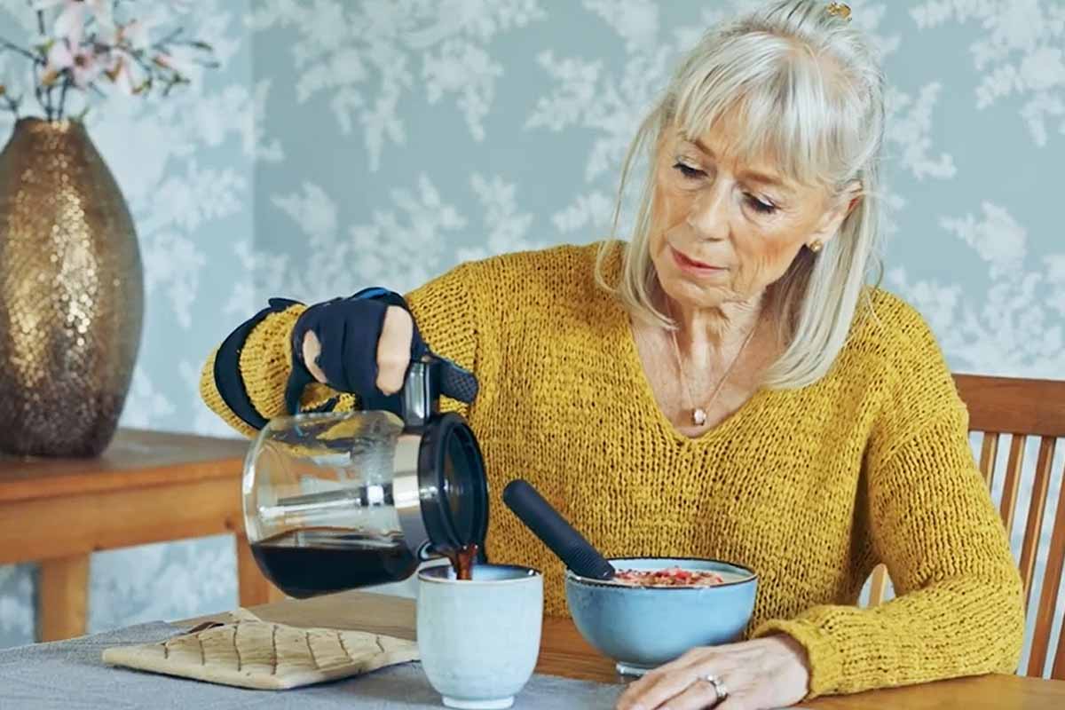 Pouvoir de nouveau se servir soi-même un café, un soulagement pour de nombreux patients.