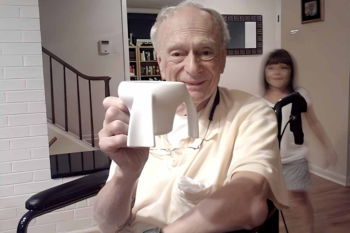 Des tasses destinées à améliorer le quotidien de personnes souffrant de tremblement.