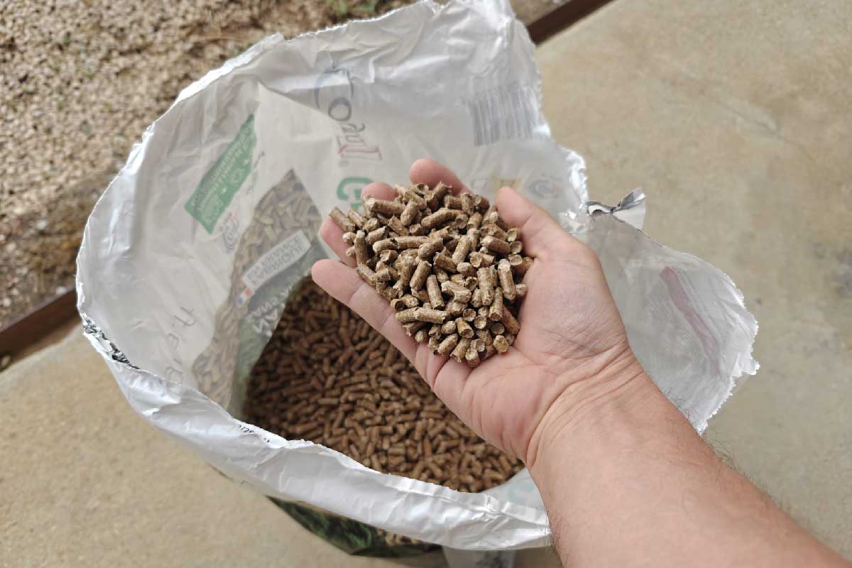 Il est temps de refaire votre stock de pellets pour l'hiver.