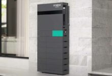 La nouvelle batterie Alfred 10 de Strong Energy est une solution de stockage qui peut aller jusqu'à 24 kWh.