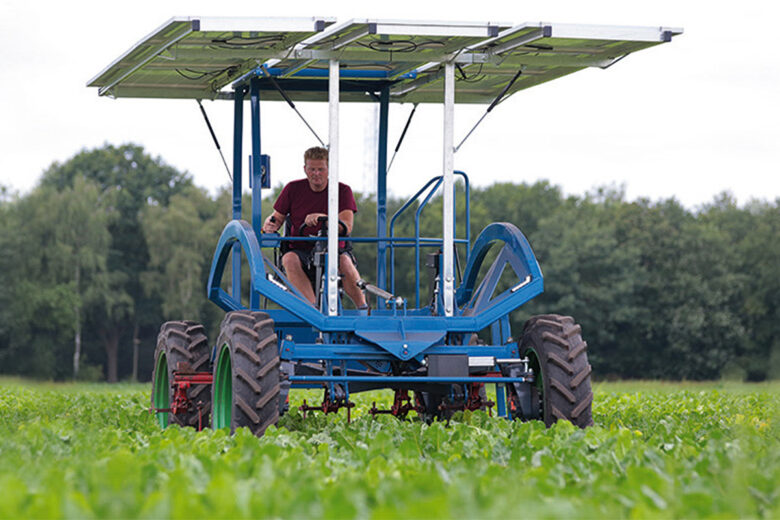 La firme Machinefabriek Boessenkool dévoile son tracteur électrique solaire, le e-horse.