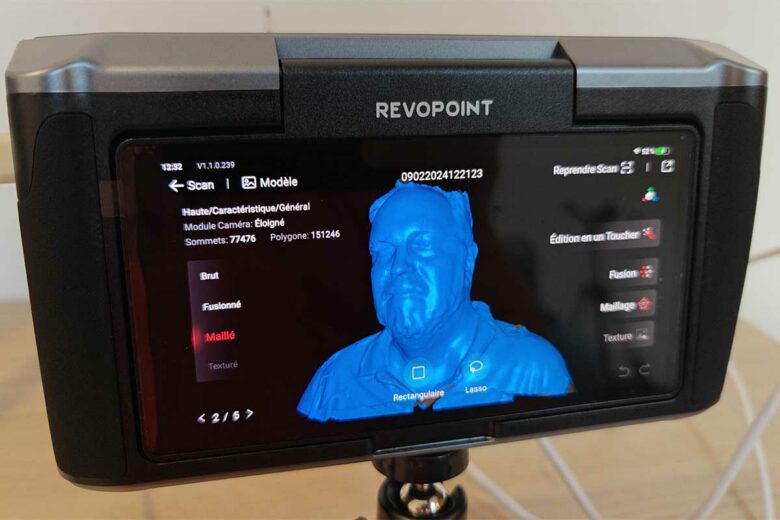 Il est possible de scanner un visage.