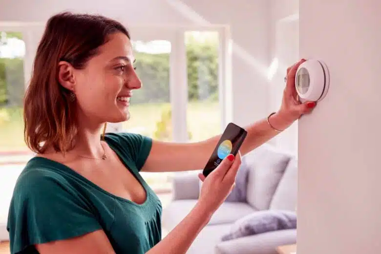 L'installation de thermostat connecté deviendra obligatoire dans les nouvelles constructions, l'Etat propose des aides financières pour en installer chez vous.