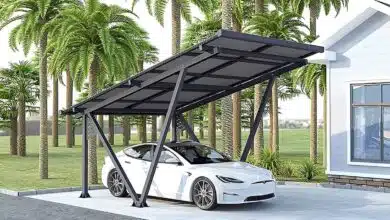 Un carport solaire bénéficie d'une grosse promotion actuellement chez Castorama.