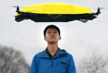 Le YouTubeur I Build Stuff invente le parapluie volant !