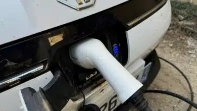 Le cout d'une recharge électrique serait plus avantageurx en combinant le photovoltaïque, l'hydrogène et batterie de stockage.