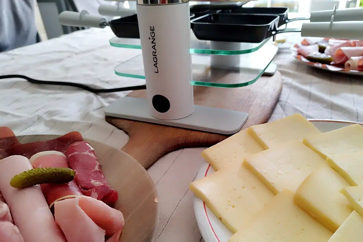 Une bonne raclette à prévoir ? Pensez Lagrange pour la qualité et l'esthétisme !