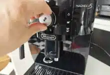 Réglage de l'intensité du café.