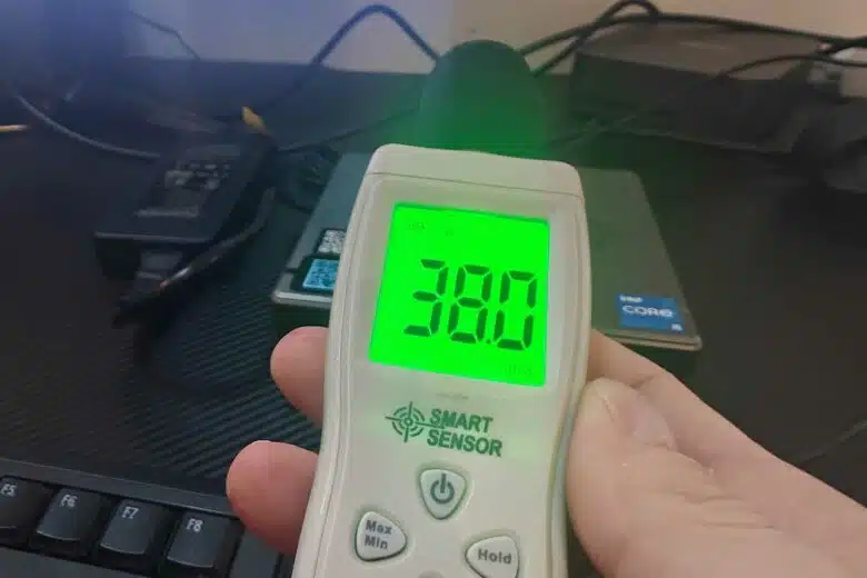 Un ordinateur très silencieux (moins de 40 dB)