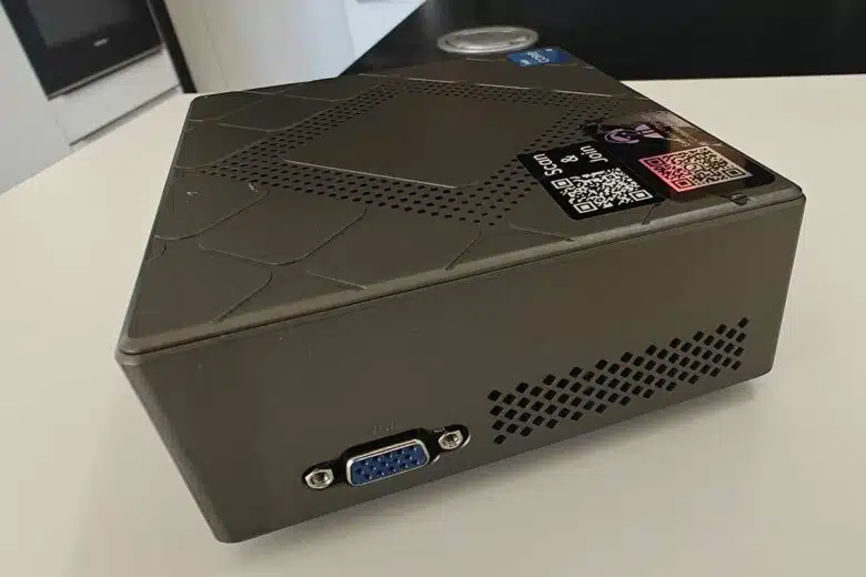 Un mini Pc très compact.