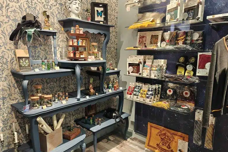 Une boutique dédiée à Harry Potter et à son univers.