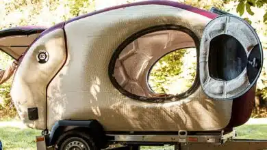 Une caravane conçue en impression 3D à partir de bouteilles plastiques recyclées.