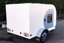 Une mini caravane qui porte le nom de Micro.