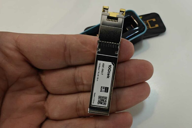 Un module 10 Gb SFP+ en RJ45 pour la Freebox Delta.