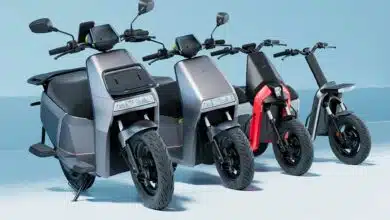 Des scooters électriques de la marque Ola.