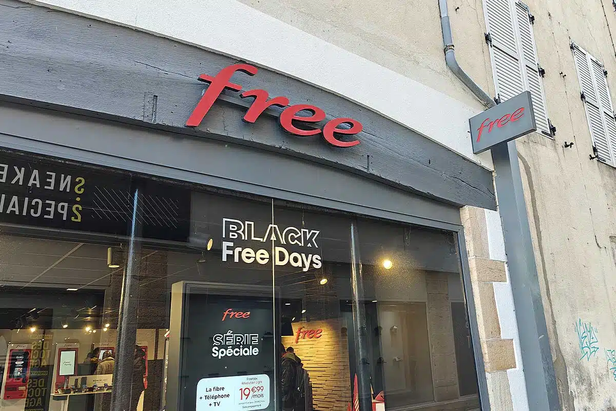 Façade d'une boutique Free.