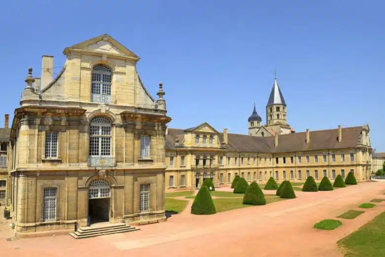 L'abbaye de Cluny.