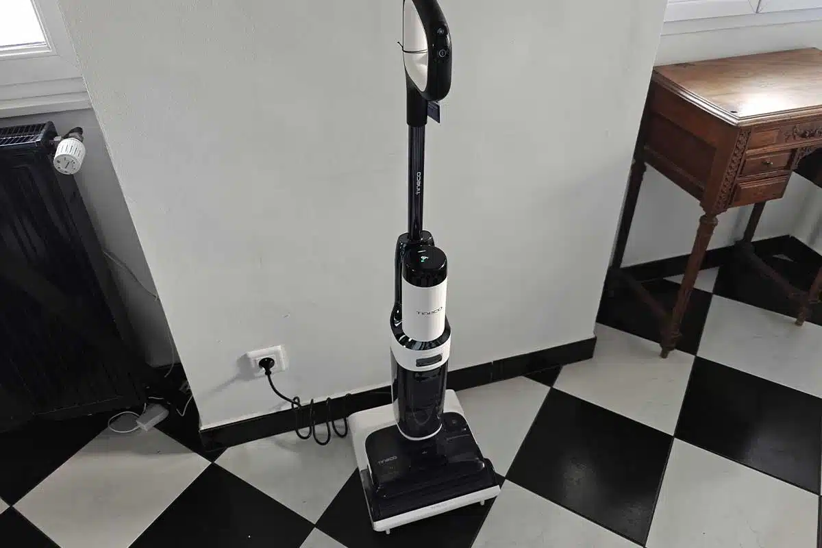 L'aspirateur balai laveur Tineco Floor ONE STRETCH S6.