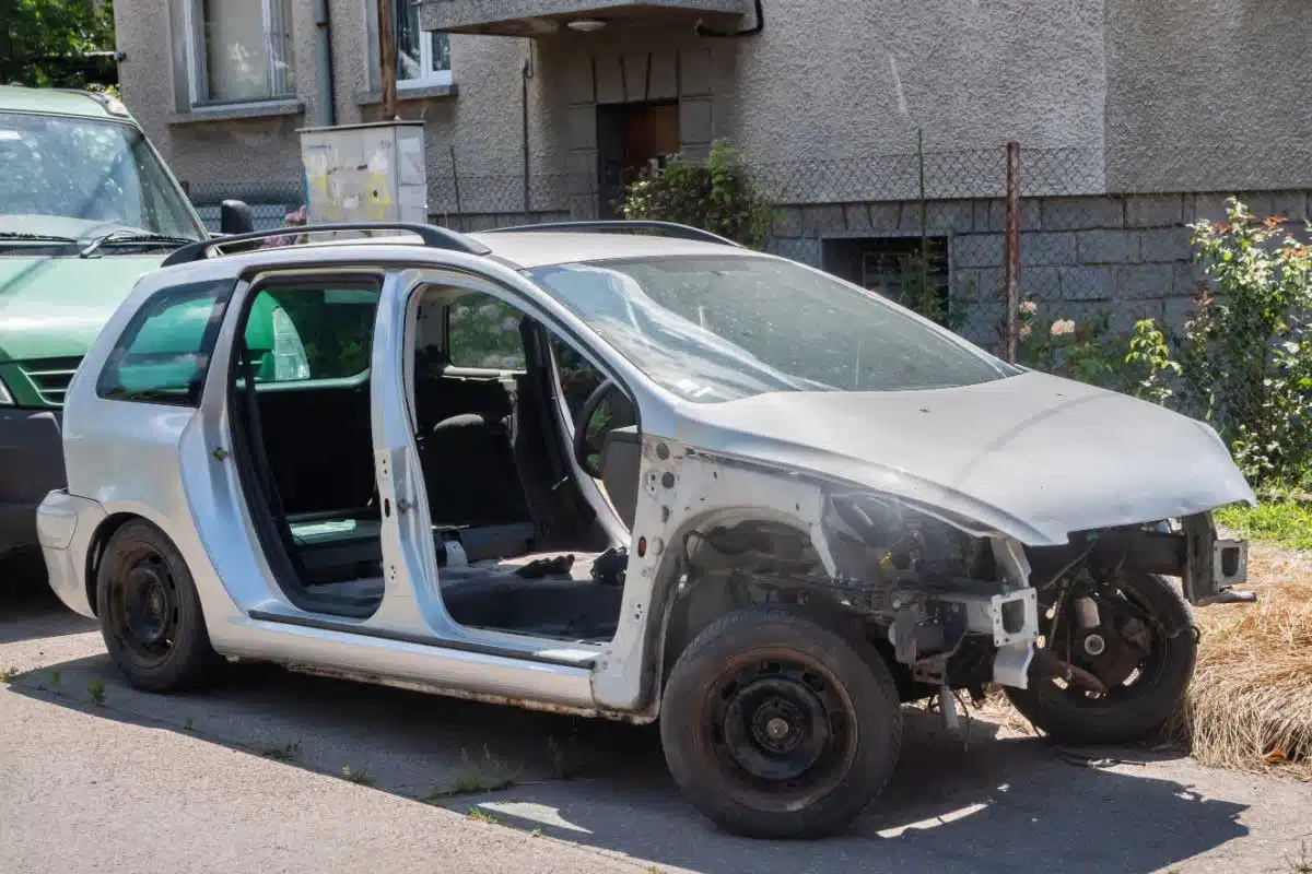 Pourquoi le vol de pièces détachées automobiles augmente en flèche ?