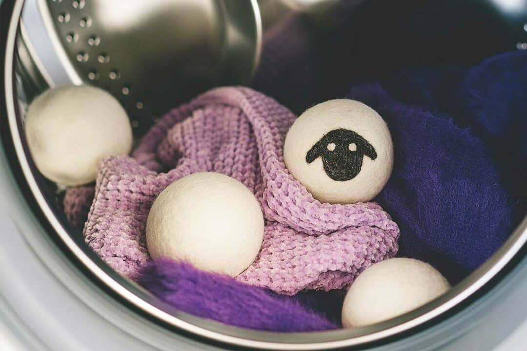 Des balles de séchage en laine.