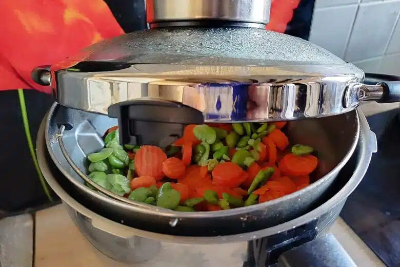 Une cuisson vapeur de légumes dans le CookExpert.