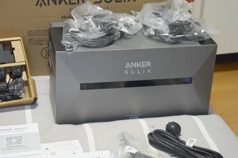 Zoom sur la Solarbank 2 E1600 AC d’Anker Solix, la batterie centrale du système.