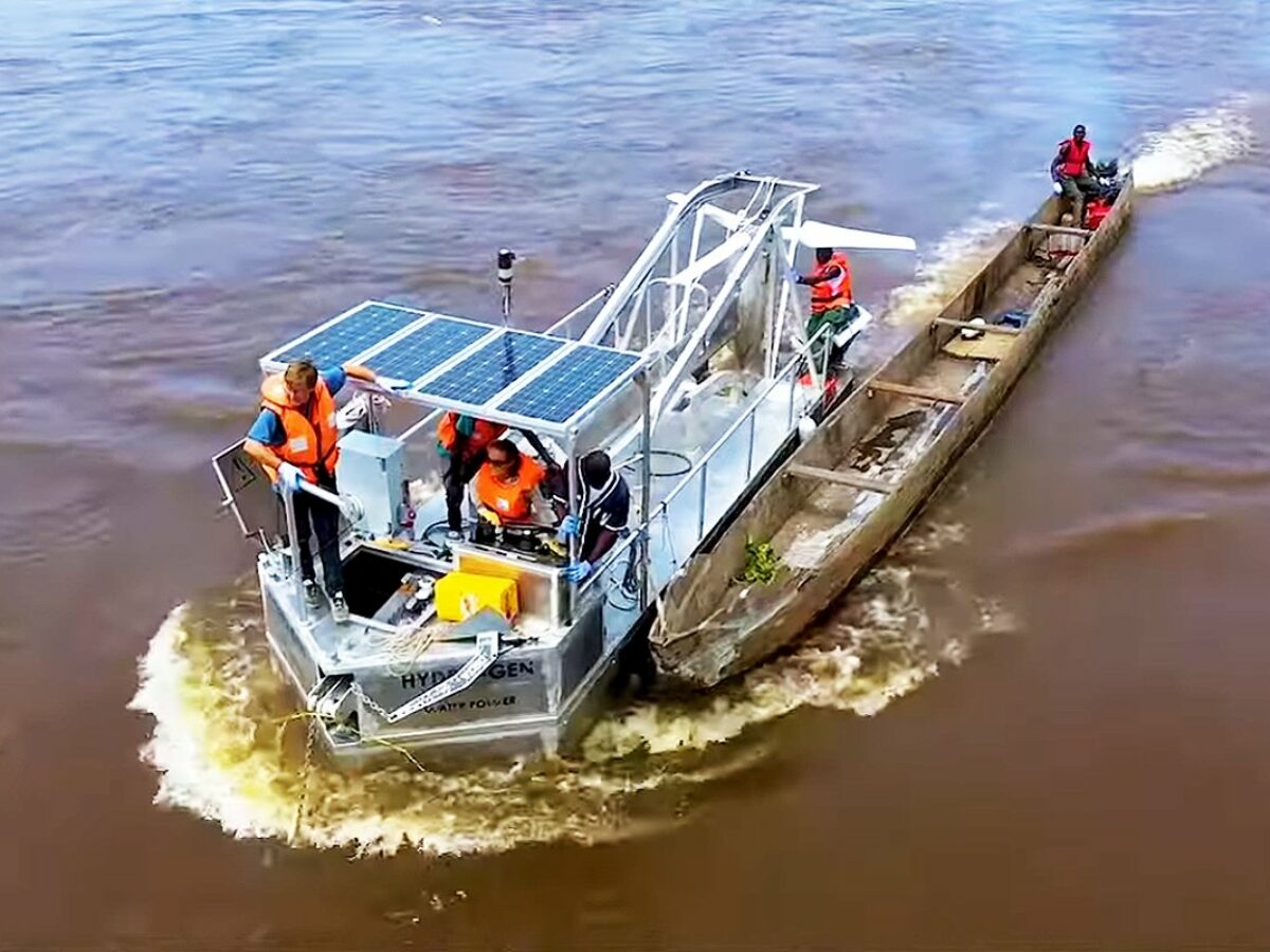 Deploy : l'invention d'un réservoir d'eau gonflable en toile de béton, d'une  capacité de 14 000 l - NeozOne