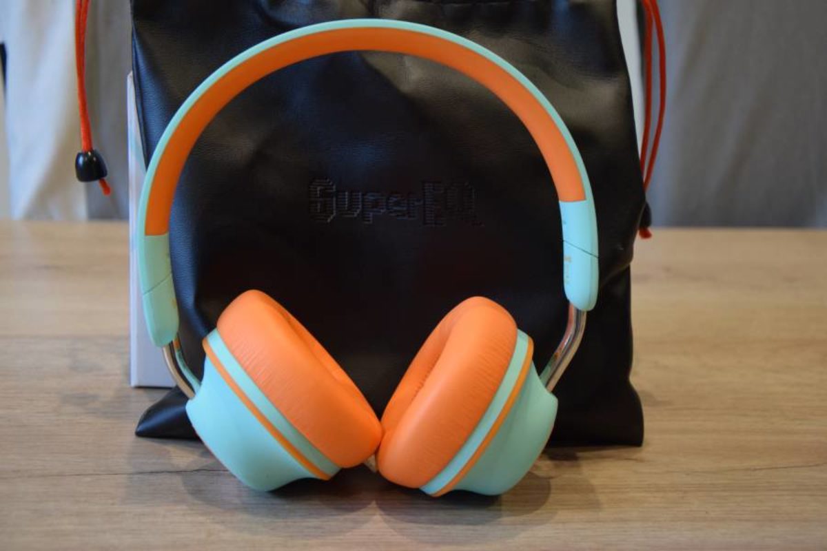 SuperEQ : des casques et écouteurs à réduction de bruit active